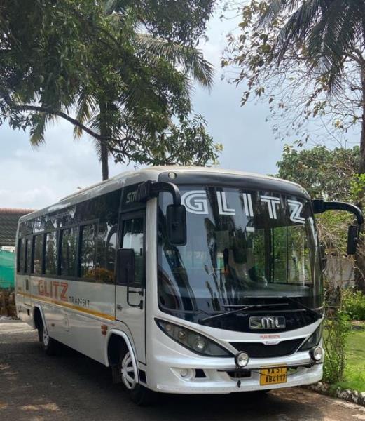 SML Isuzu Executive