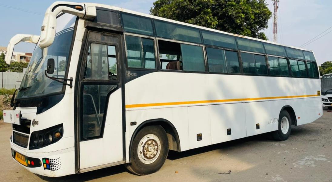 Tata 1512
