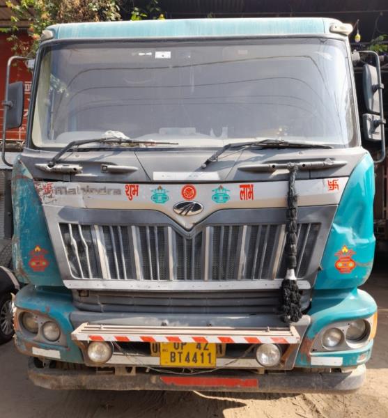Mahindra Blazo 49 image 3