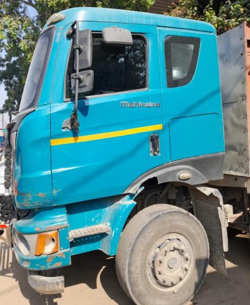 Mahindra Blazo 49 image 2
