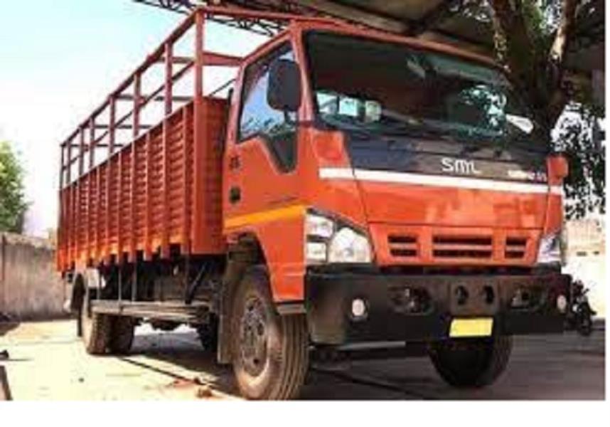 SML Isuzu Metro Trucks