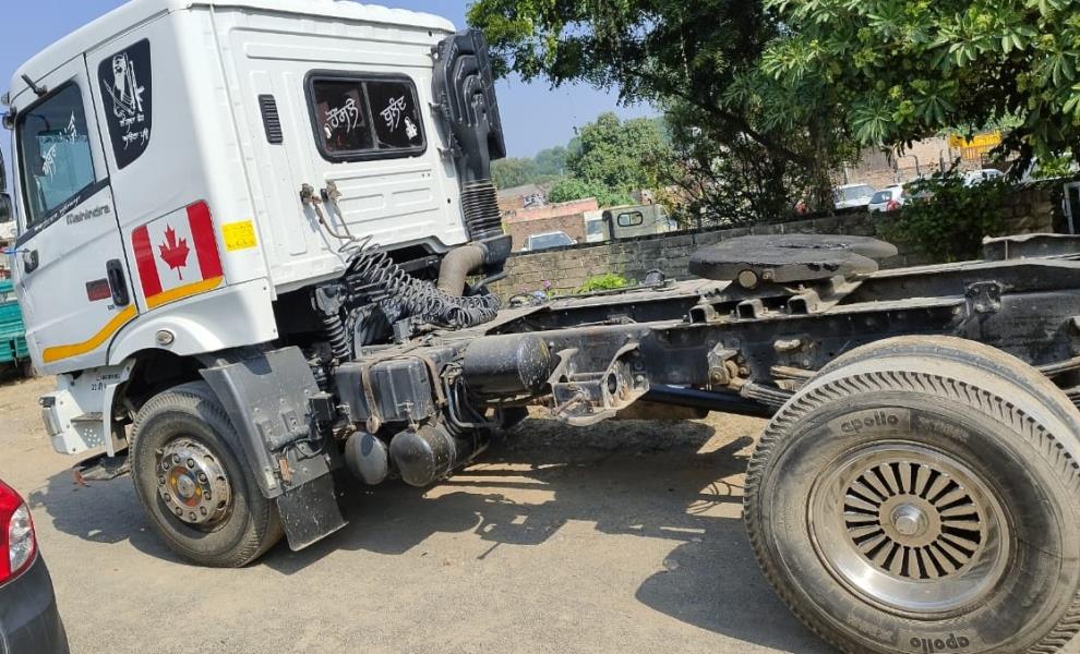 Mahindra Blazo 40 image 3