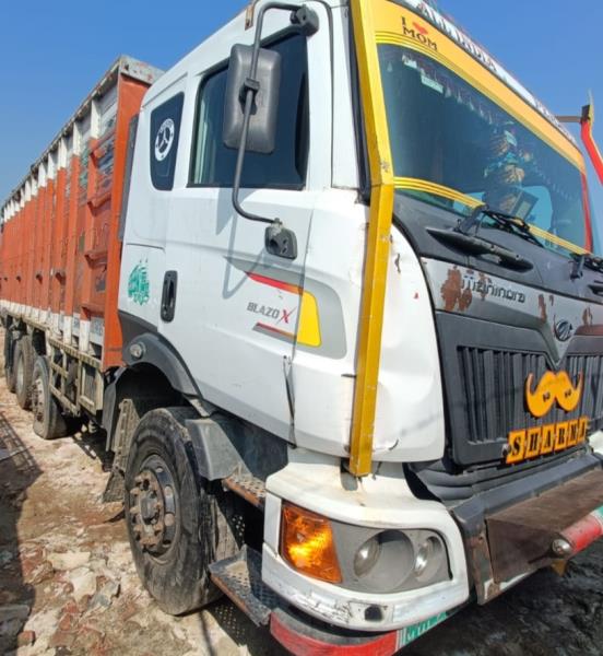 Mahindra Blazo 35 image 2