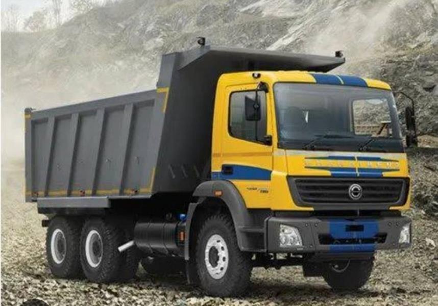 BharatBenz 2832CM Trucks