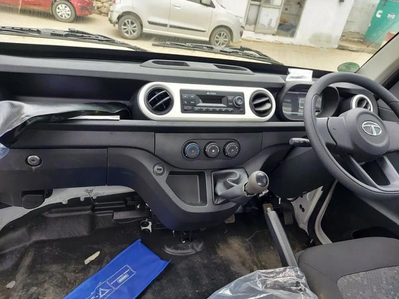 Tata Intra V30 AC Cab Small Vehicles