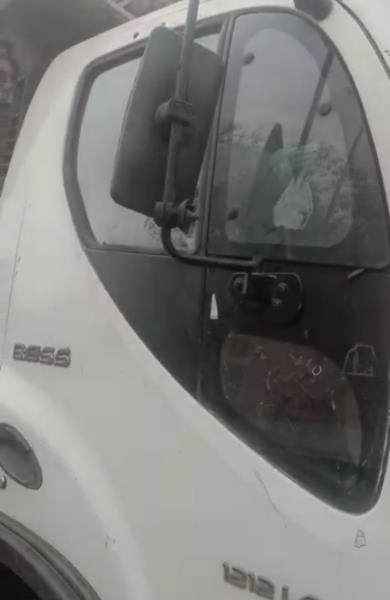 Ashok Leyland Boss 1212 image 3