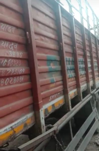 Ashok Leyland Boss 1212 image 2