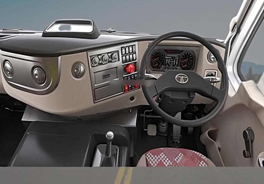 Tata Signa 2823.T Trucks