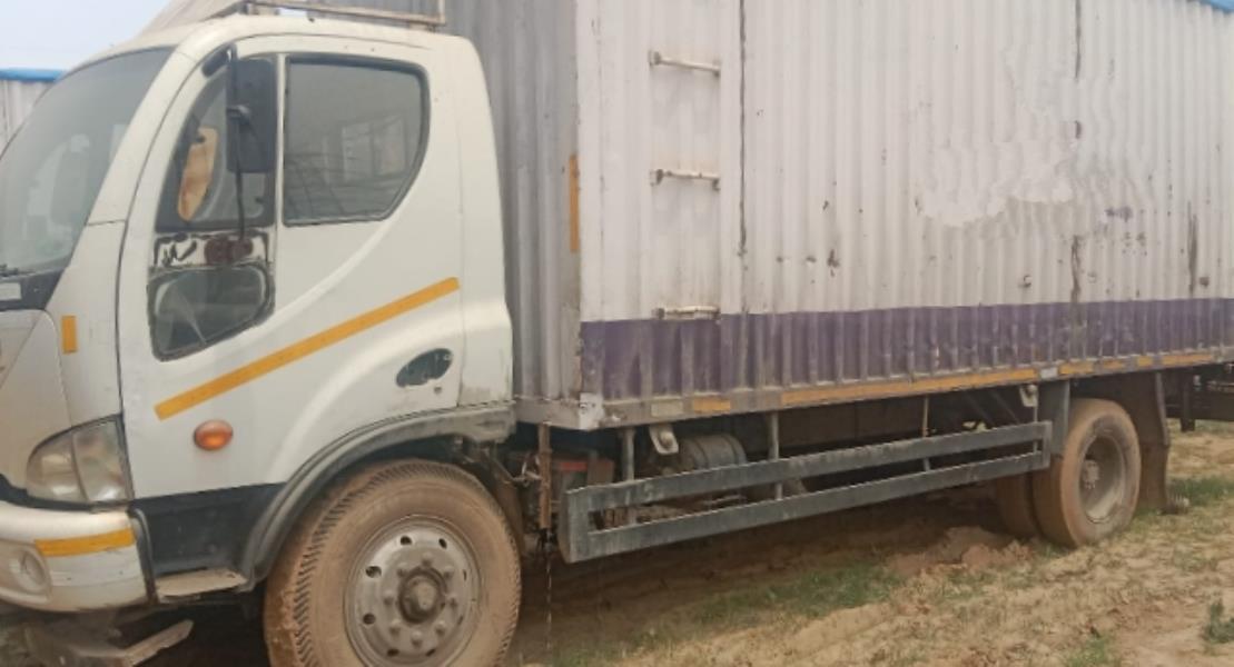 Ashok Leyland Boss 1212 image 5