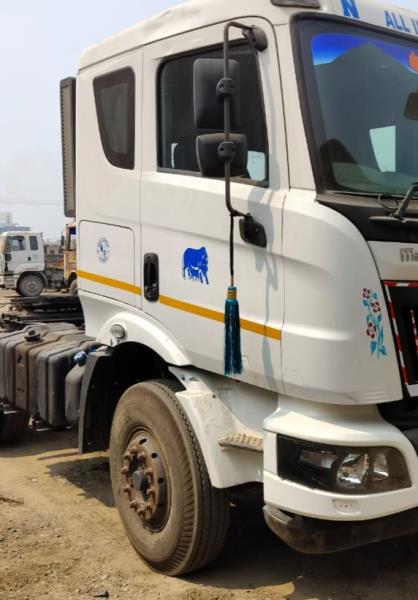 Mahindra Blazo 49 image 4