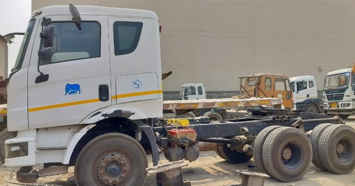 Mahindra Blazo 49 image 2