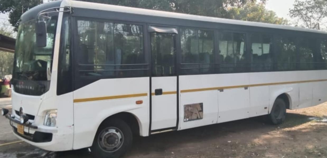 BharatBenz 917 image 4