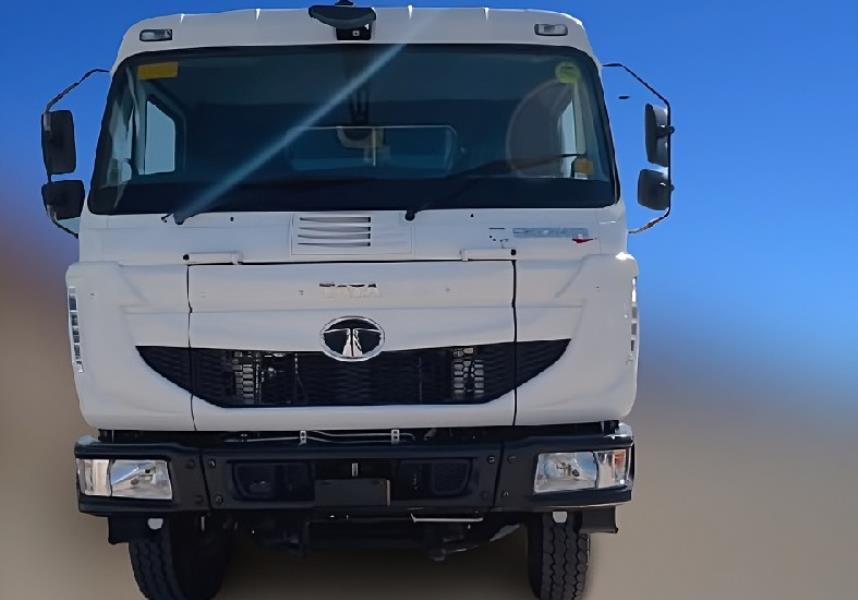 Tata Signa 3525.TK Lift Axle Trucks