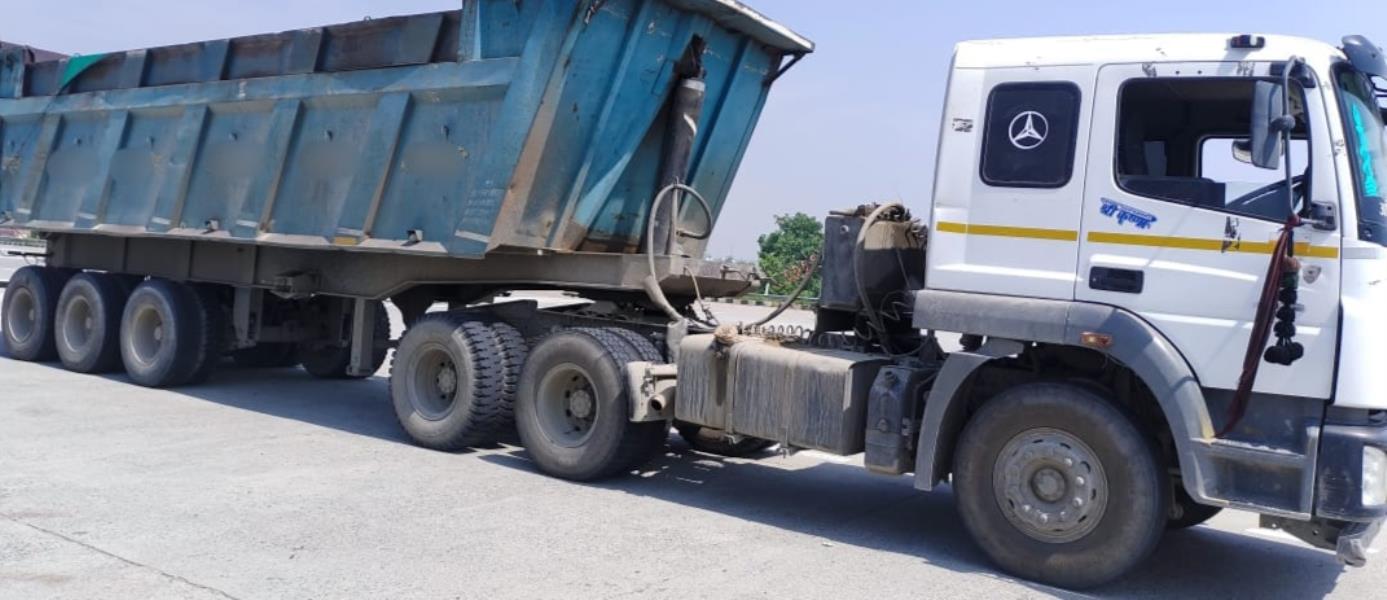 BharatBenz 4928 image 5