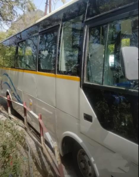 Tata LP 1515 image 2