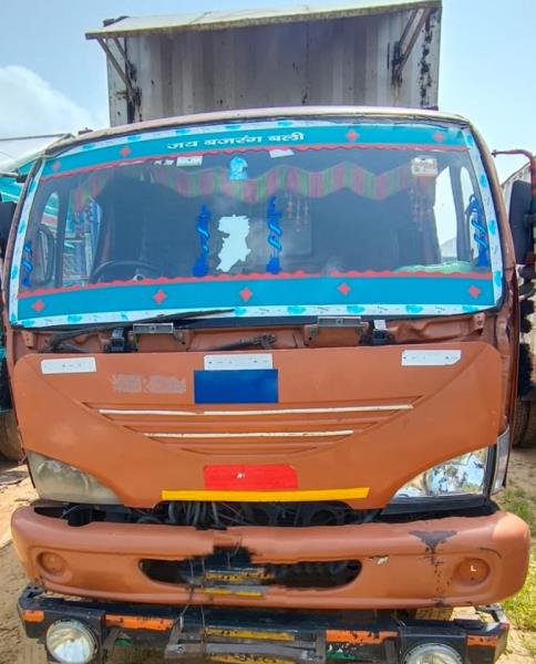 Ashok Leyland Boss 1212 image 5