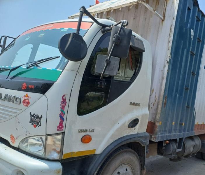 Ashok Leyland Boss 1212 image 7