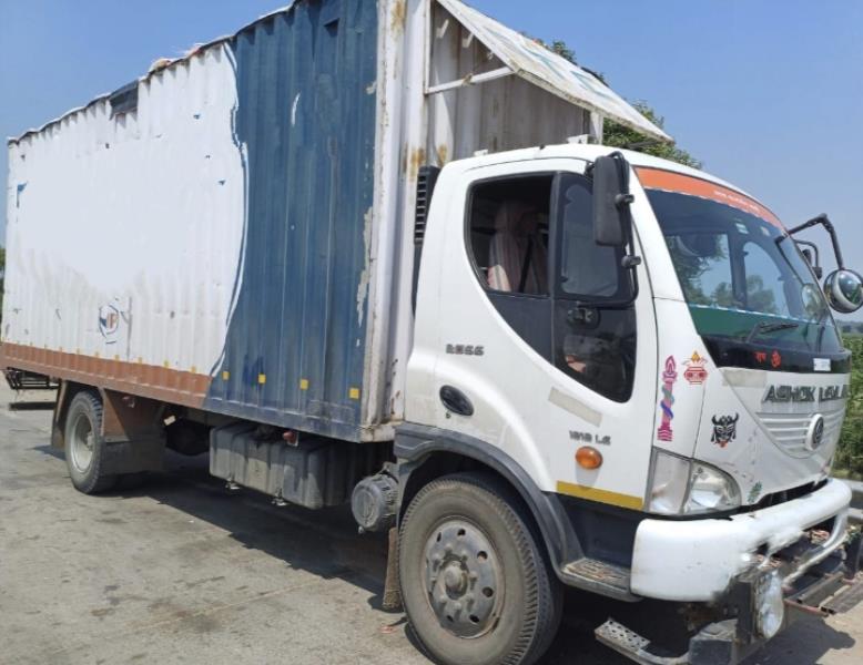 Ashok Leyland Boss 1212 image 6