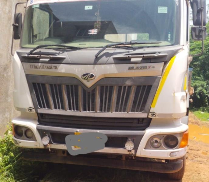 Mahindra Blazo 40