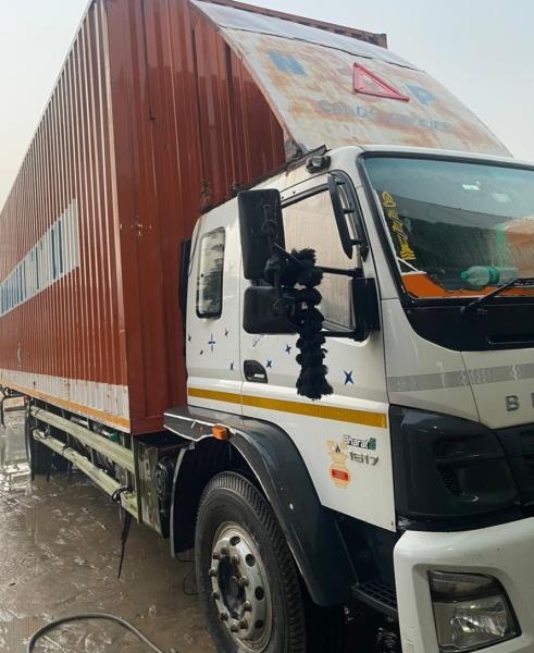 BharatBenz 1617