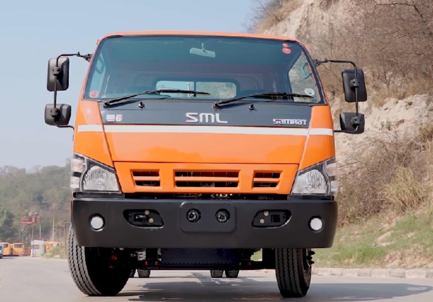 SML Isuzu Samrat XT Trucks