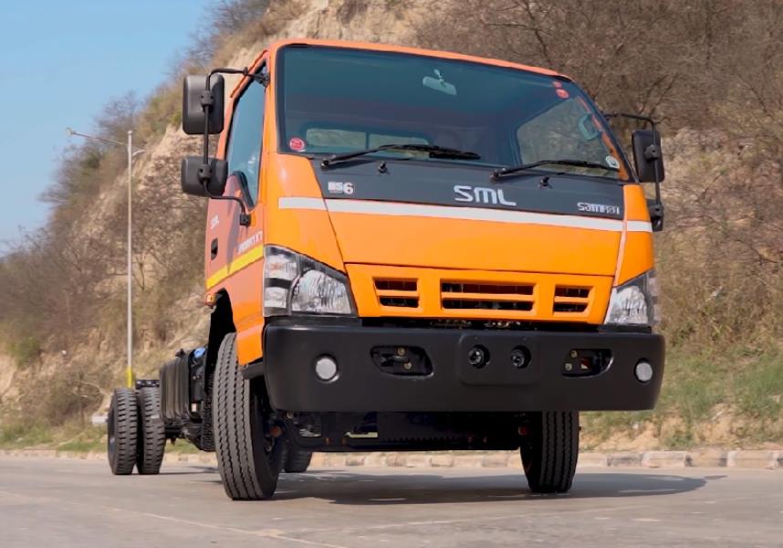 SML Isuzu Samrat XT