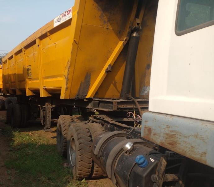 BharatBenz 4928 image 3