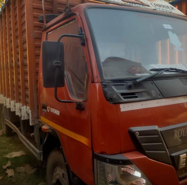 Eicher 1075 image 3