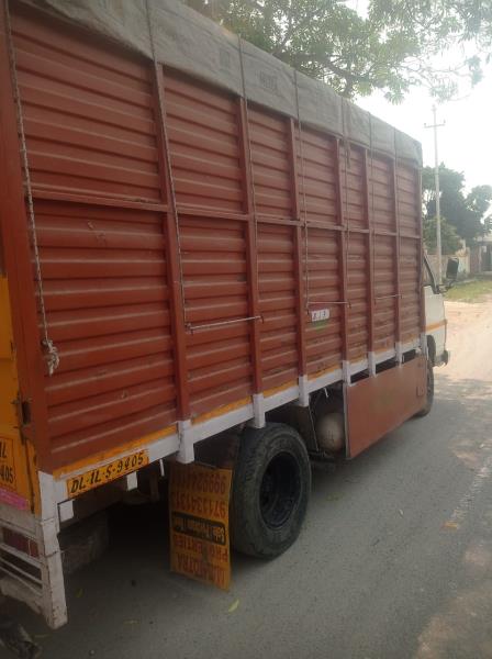 Mahindra Loadking image 4