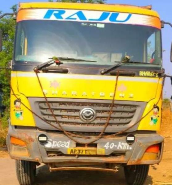 BharatBenz 2528C image 3