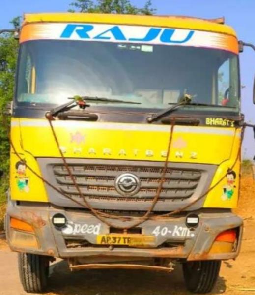 BharatBenz 2528C image 3