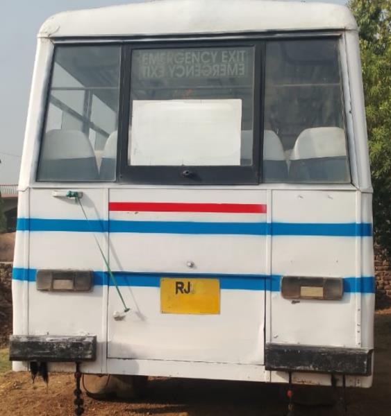 Tata LP 407 image 2