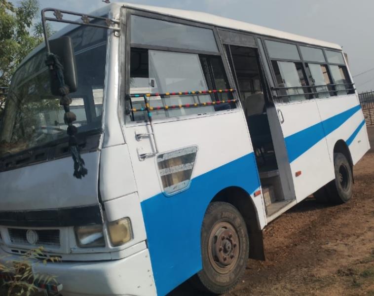 Tata LP 407