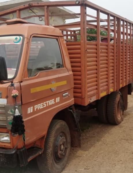 SML Isuzu Prestige