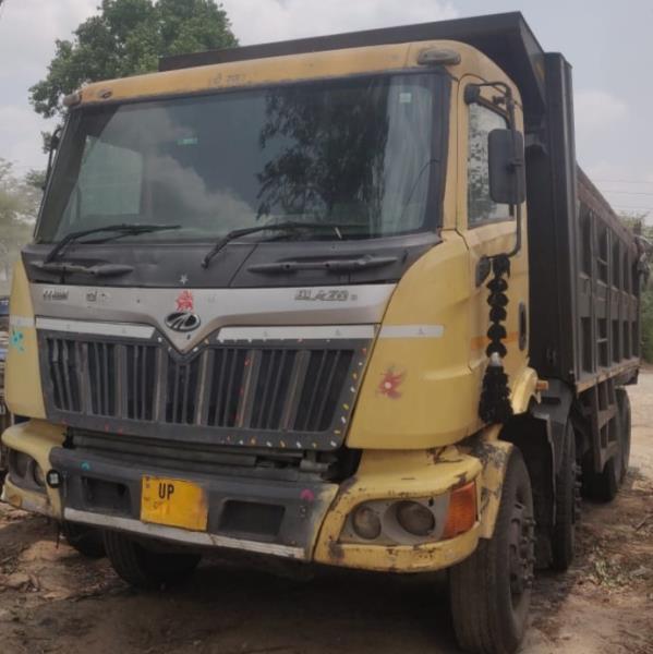 Mahindra Blazo 25