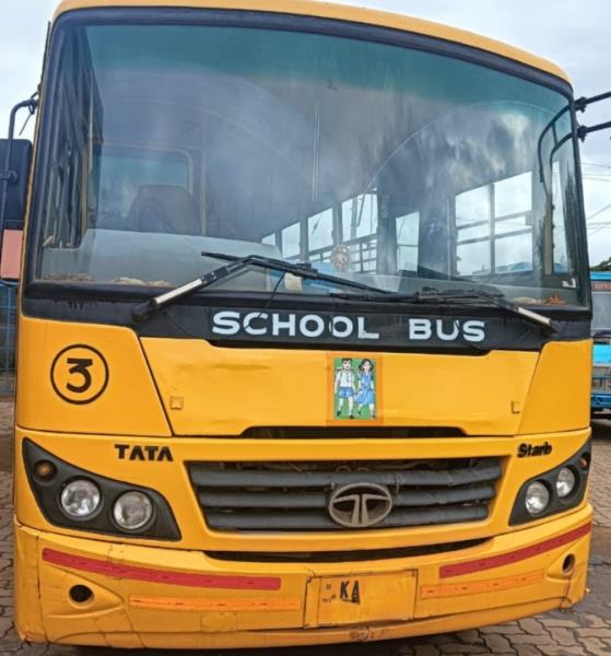 Tata LP 1512 image 2