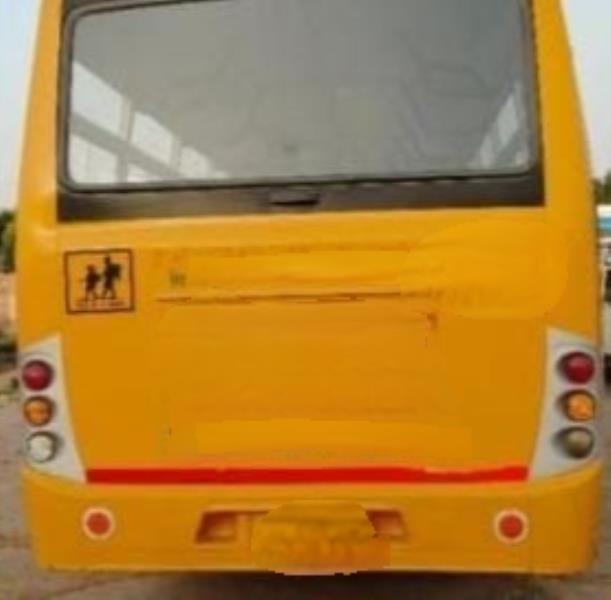 Tata LP 709 image 4