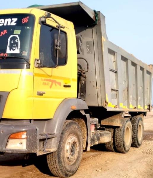 BharatBenz 2528C
