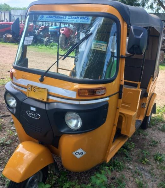 Bajaj RE