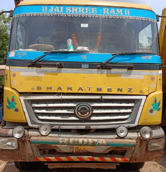 BharatBenz 3128 image 2