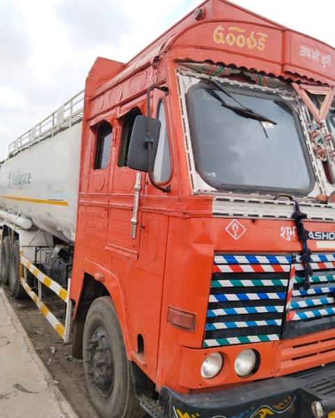Ashok Leyland 2516 image 3