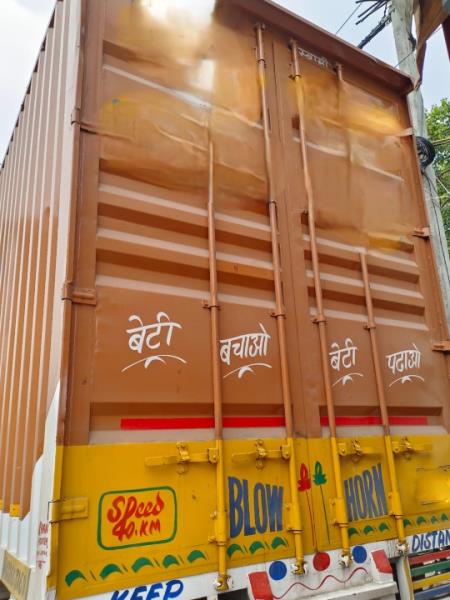 Ashok Leyland 1618 image 2