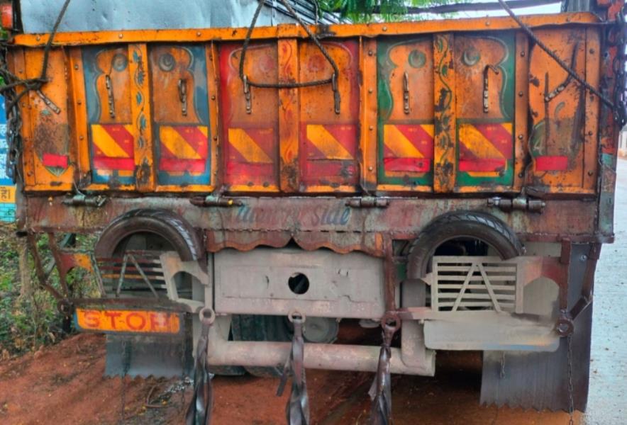 BharatBenz 3723 image 2