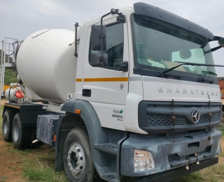BharatBenz 2823R image 3