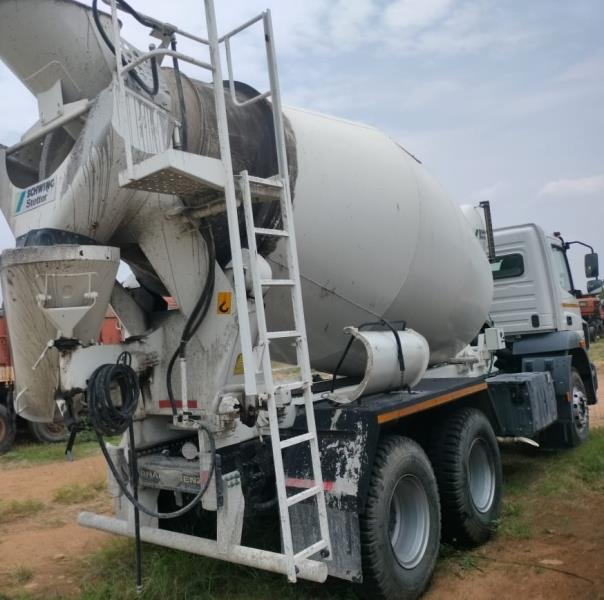 BharatBenz 2823R image 4