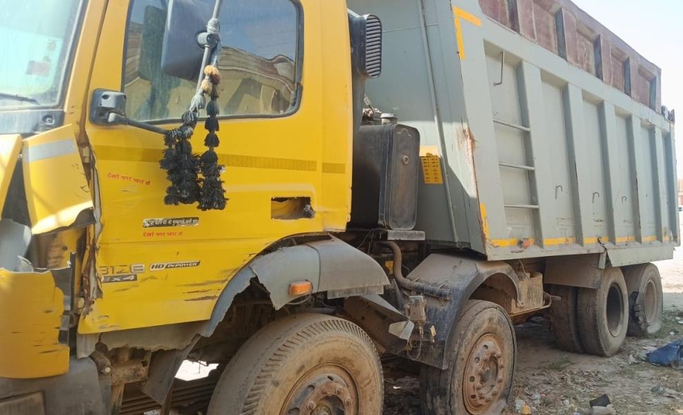 BharatBenz 3128 image 2