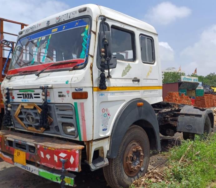 Tata 3518