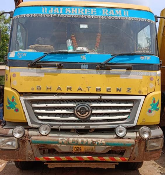 BharatBenz 3123 image 2
