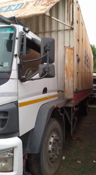 BharatBenz 1617