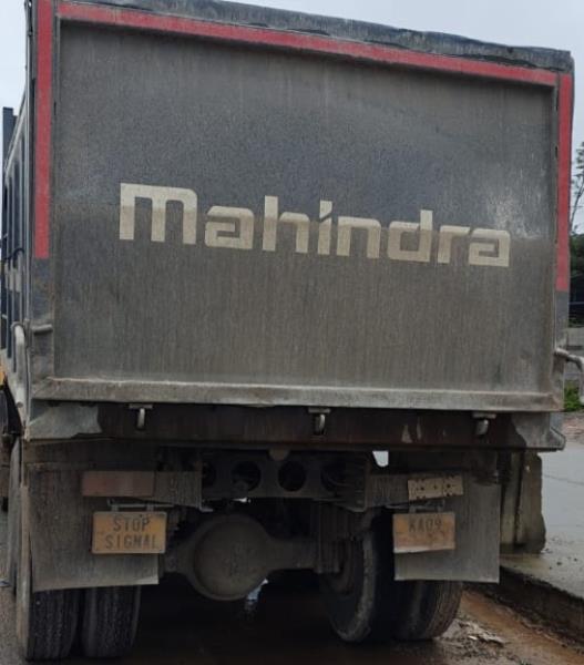 Mahindra Blazo 25 image 3